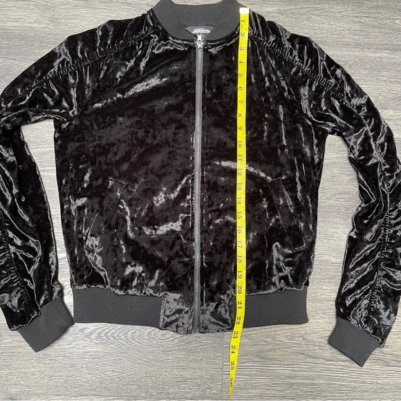 Project Runway By Erin Robertson Velour Woman's Full Zip Ruched Black Jacket S - Picture 3 of 6